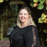 Amanda MacHan Email & Phone Number