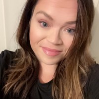 Universal Intermodal Employee April McMillan's profile photo