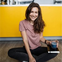 Dominika Vojteková Email