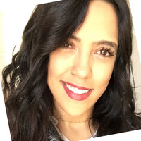 Vanessa Medeiros Email & Phone Number