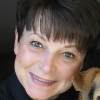 Specsavers Employee Lynn Edmonds's profile photo