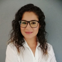 Iris Paulina Solis Dueñas Email