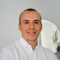 Oscar Rojas Email