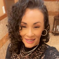 Davina Munoz Parra Email & Phone Number