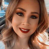 yokes fresh market Employee Mariah Gallup's profile photo