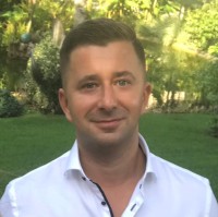 Bartosz Winiarski Email