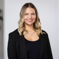 Newsom Consulting Ltd Employee Eloise Samuelson's profile photo