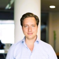 Floris Rienks Email & Phone Number