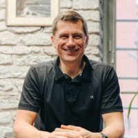 Thomas Davies Email & Phone Number
