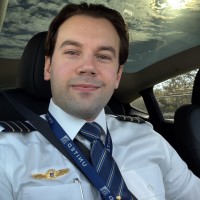 United Airlines Employee Lucas Basso Bonacin's profile photo