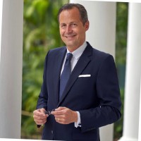 Ulf Bremer Email & Phone Number