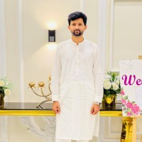 HelloDexter Employee Zeeshan Iqbal's profile photo