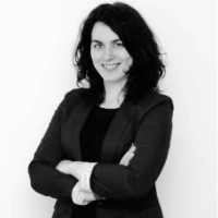 How To Web Employee Ioana Craescu's profile photo
