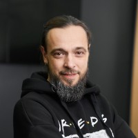 Kostiantyn Mitchenko Email