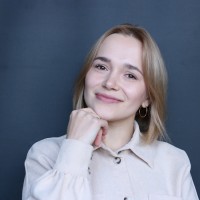 Oksana Navrotska Email