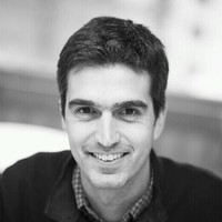 Miguel García Email