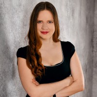 Sandra Richter Email & Phone Number