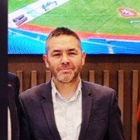 E-mail e número de telefone de George Tak