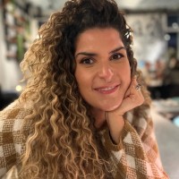 Andreia Ferreira Email