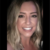 easyJet holidays Employee Nancy Travis's profile photo