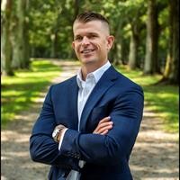 Merrill Lynch Wealth Management Employee Alex Bush's profile photo