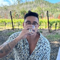 Slate Employee Dylan Vu's profile photo
