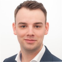 Simon Court Email