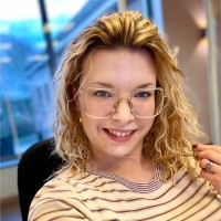 evillas Employee Sarah Lories's profile photo