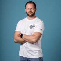 Chris Lee Email & Phone Number