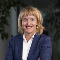 Larissa Braun Email