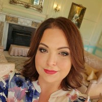 Nadine de Beer Email