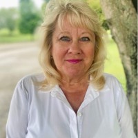 Sandra Greiner Email & Phone Number