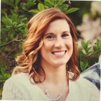 Blue Stone Therapy Employee Taylor Pflughaupt's profile photo