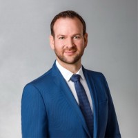 Thomas Becker Email