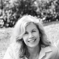 Roslyn Spruit Email & Phone Number