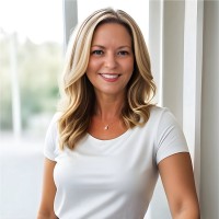 AT technology Inc. Employee Renee Parisi's profile photo