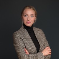 Vera Fischer Email