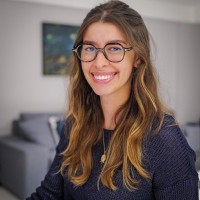 MJV Technology & Innovation Employee Débora Cunha Sampaio's profile photo