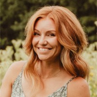 Ali Stollberg Email & Phone Number