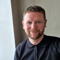 Dean McKenzie Email & Phone Number