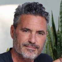 The Red Light Wellness Company Employee Jonathan Singer's profile photo