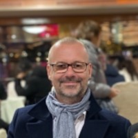 Niels Hartmann Email