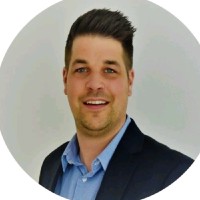 Patrik S. Email