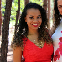 Ariane Pires Email