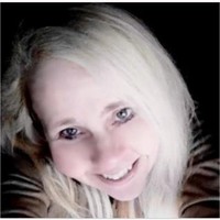 Freelance Actor, Voice over talent, Musician Employee Sarah Price's profile photo