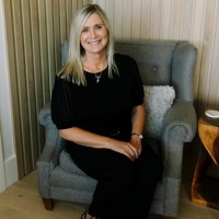 Worldrelo Employee Stephani Neville's profile photo