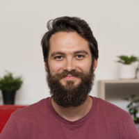 Sergej Vujanović Email