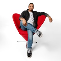 Peter Lopes Email