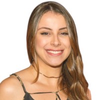Simple Organic Beauty Employee Bruna Plinski's profile photo