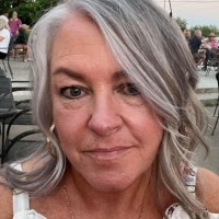 K & K Veterinary Supply, Inc. Employee Brandi Hollis's profile photo